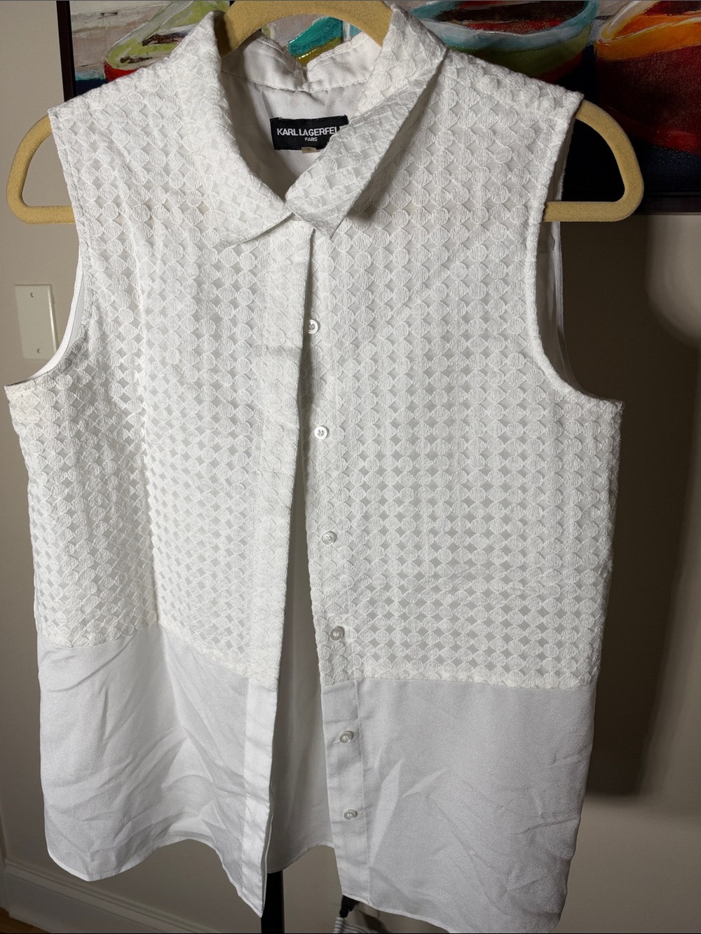 Karl Lagerfeld White Textured Sleeveless Button-Up Blouse
